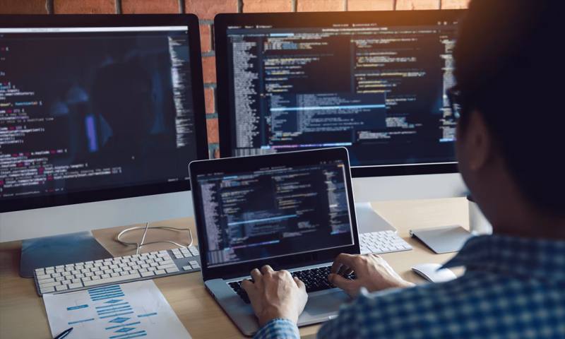 数据科学选型:R与Python如何赋能肃宁县网站建设?